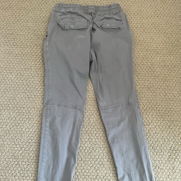 PacSun Gray Utility Slim Cargo Comfort Stretch Pants
Size Small - Picture 4 of 5